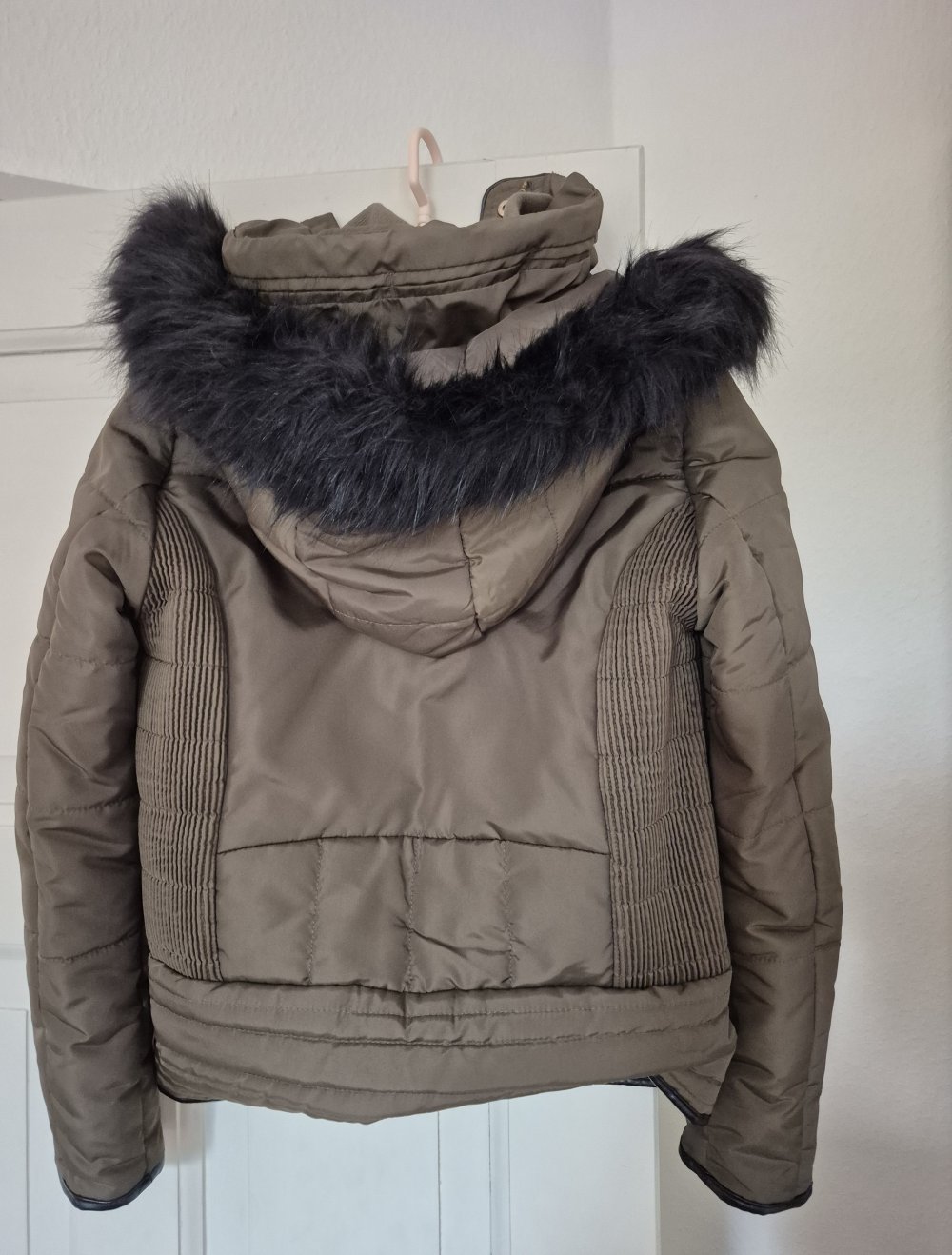 Jacke für den Winter Größe XL in Khaki
