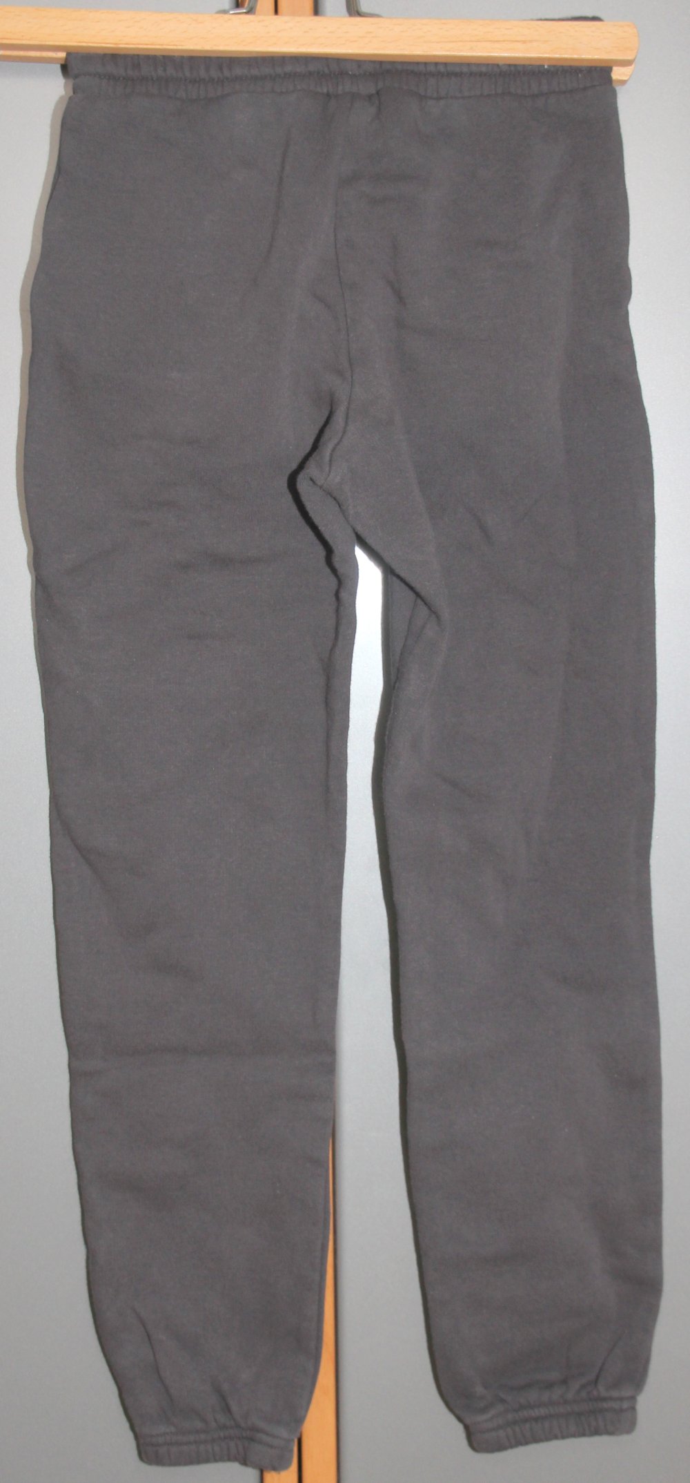 H&M Basic Jogger Hose 128 134 Joggerhose Freizeithose grau schwarz w Neu