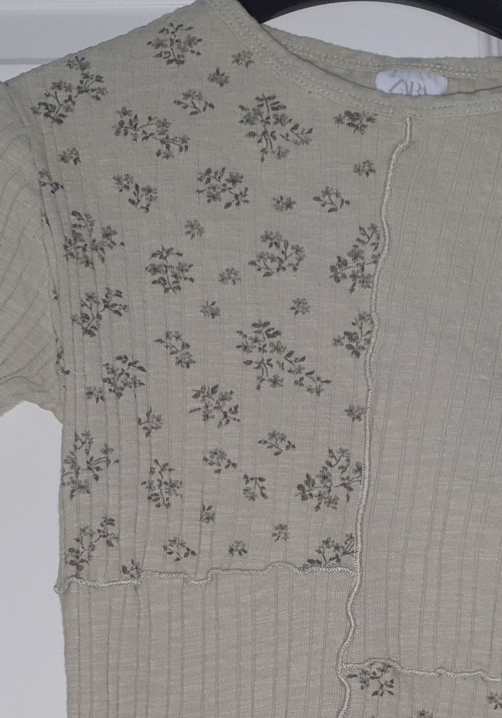 Zara LA Shirt 122 128 Longsleeves Struktur khaki w Neu