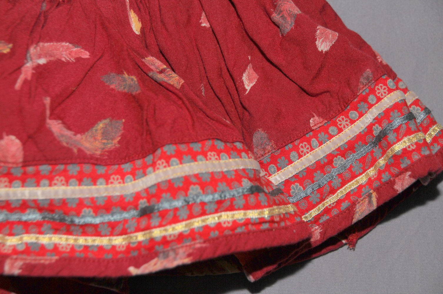 Mexx Rock Röckchen 98 104 Kleid Feder Blumen bordo rot w Neu