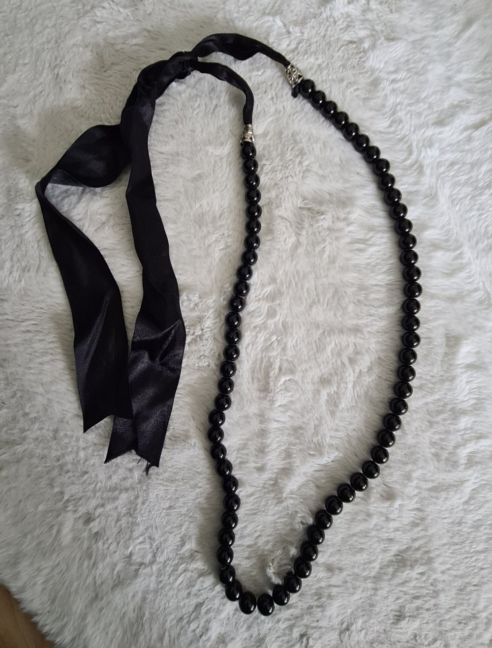 Lange schwarze Halzkette Perlen