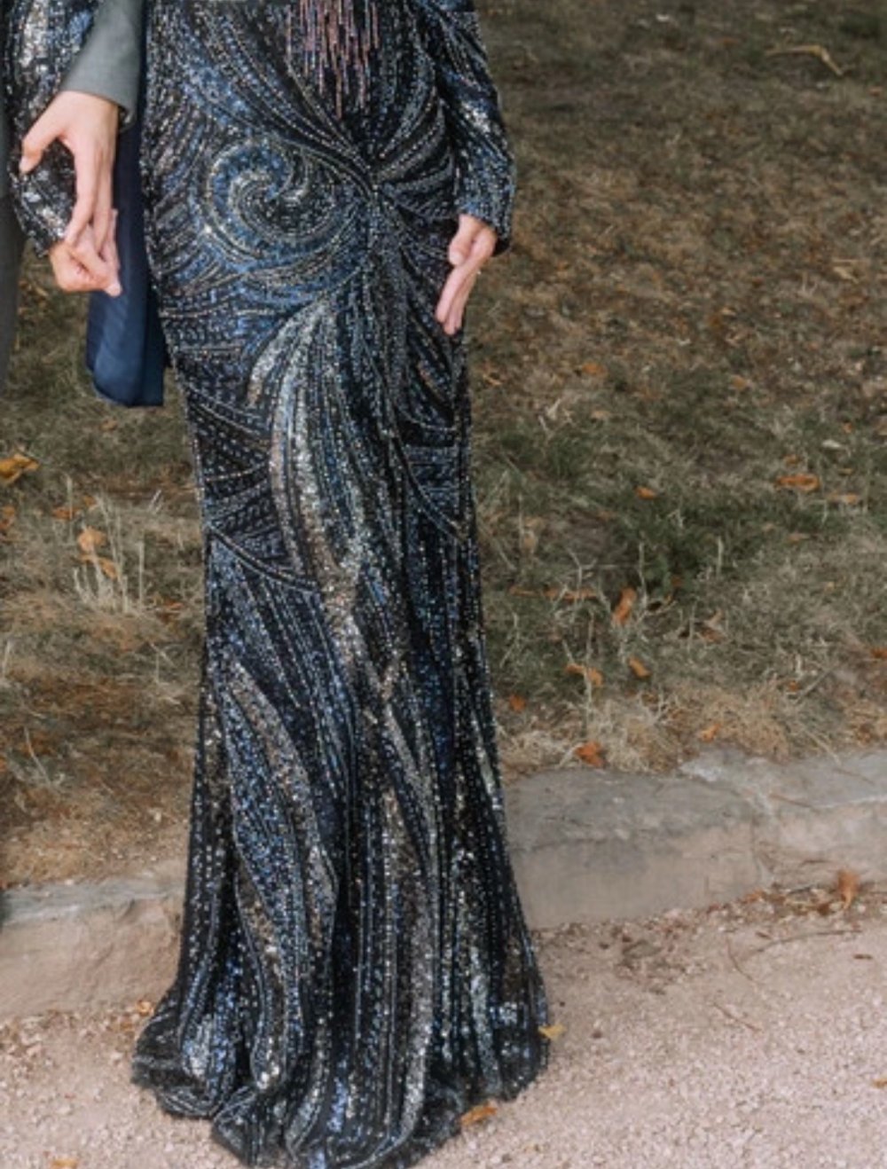 Glitzer Abendkleid bodenlang – edel & festlich |