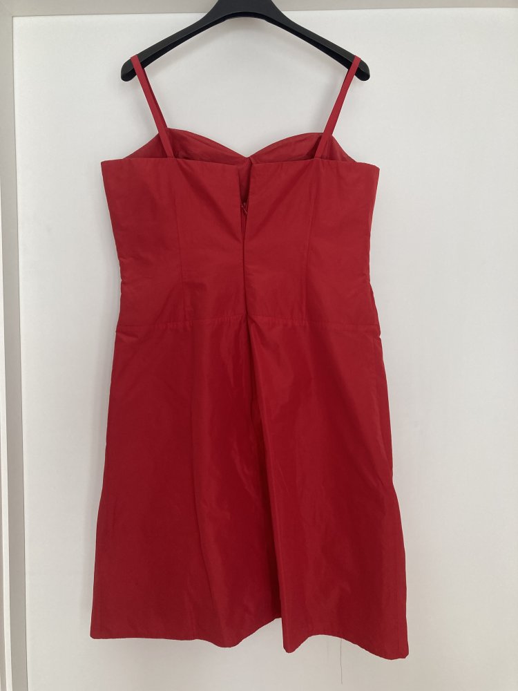 Rotes Kleid