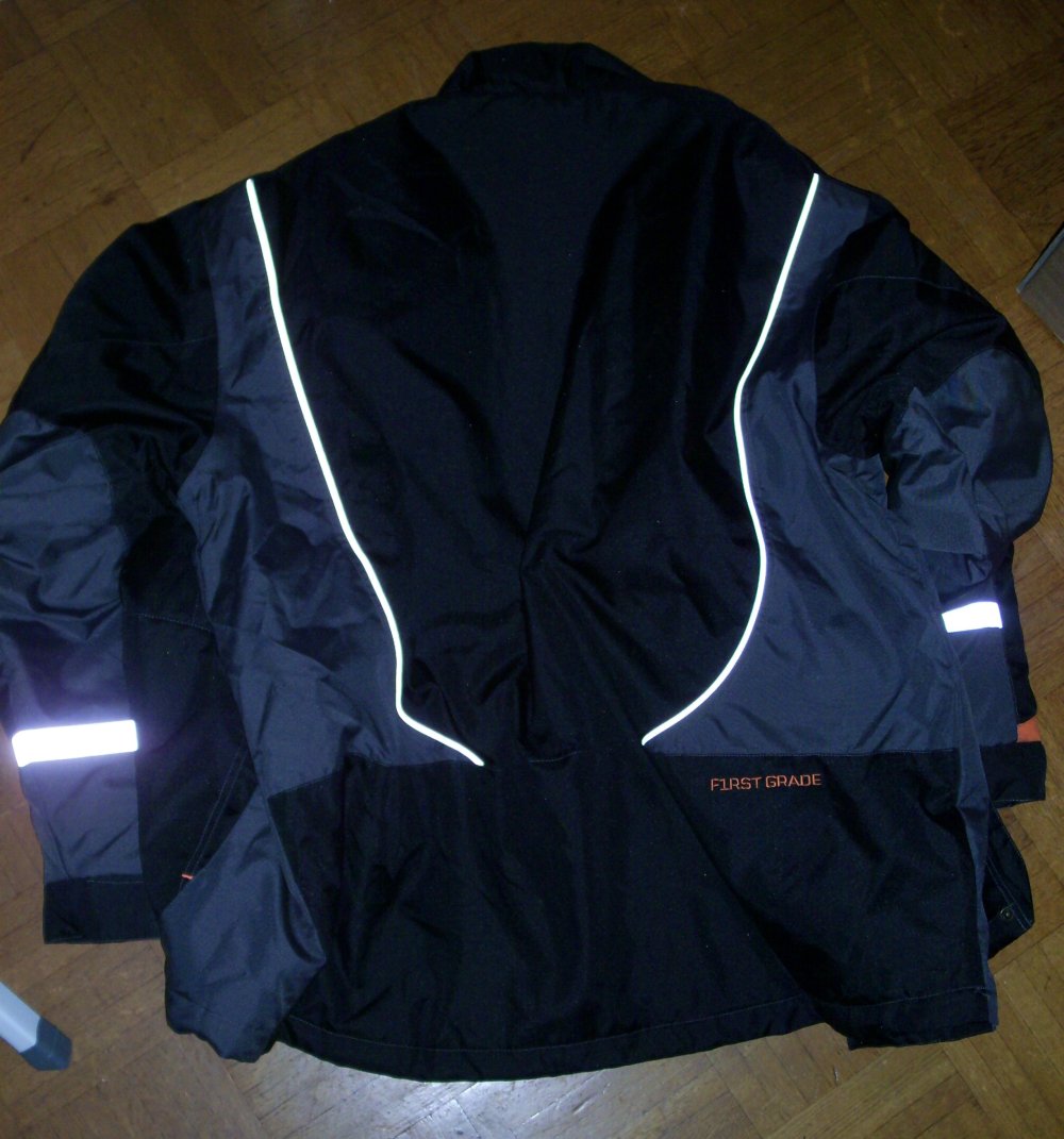 Jacke von Tranemo, 3XL, schwarz mit grau und ein bisschen orange