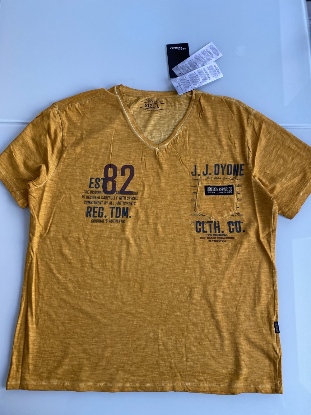 Herren T-Shirt mit V-Ausschnitt for men with style Gr. L neu mit Etikett