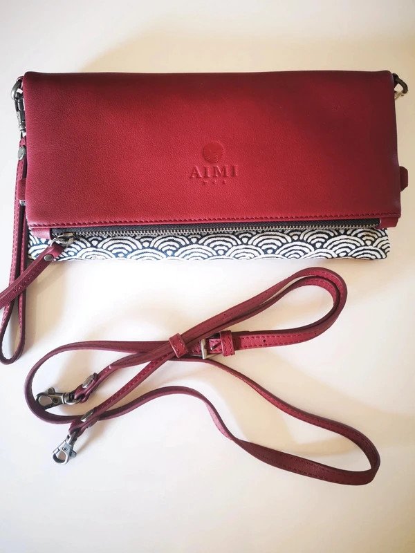 Aimi Tasche Clutch Japan Grafik burgundy rot Leder