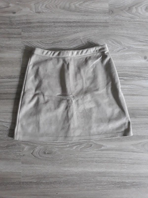 Rock in Samtoptik | Primark | Gr.38