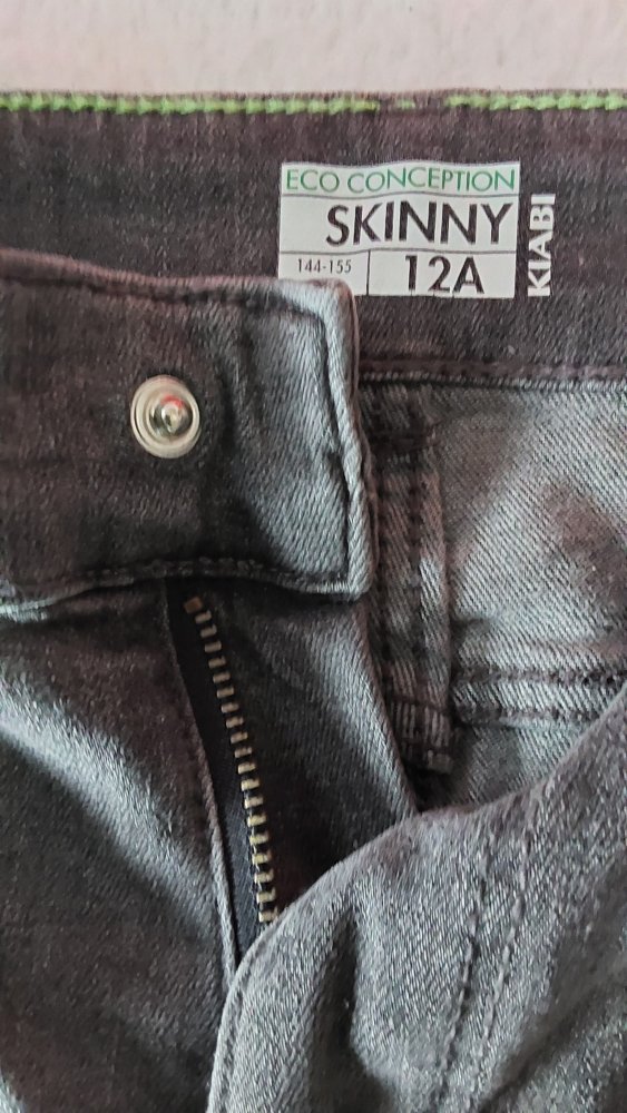 Kinder Jeanshose von kiabi 