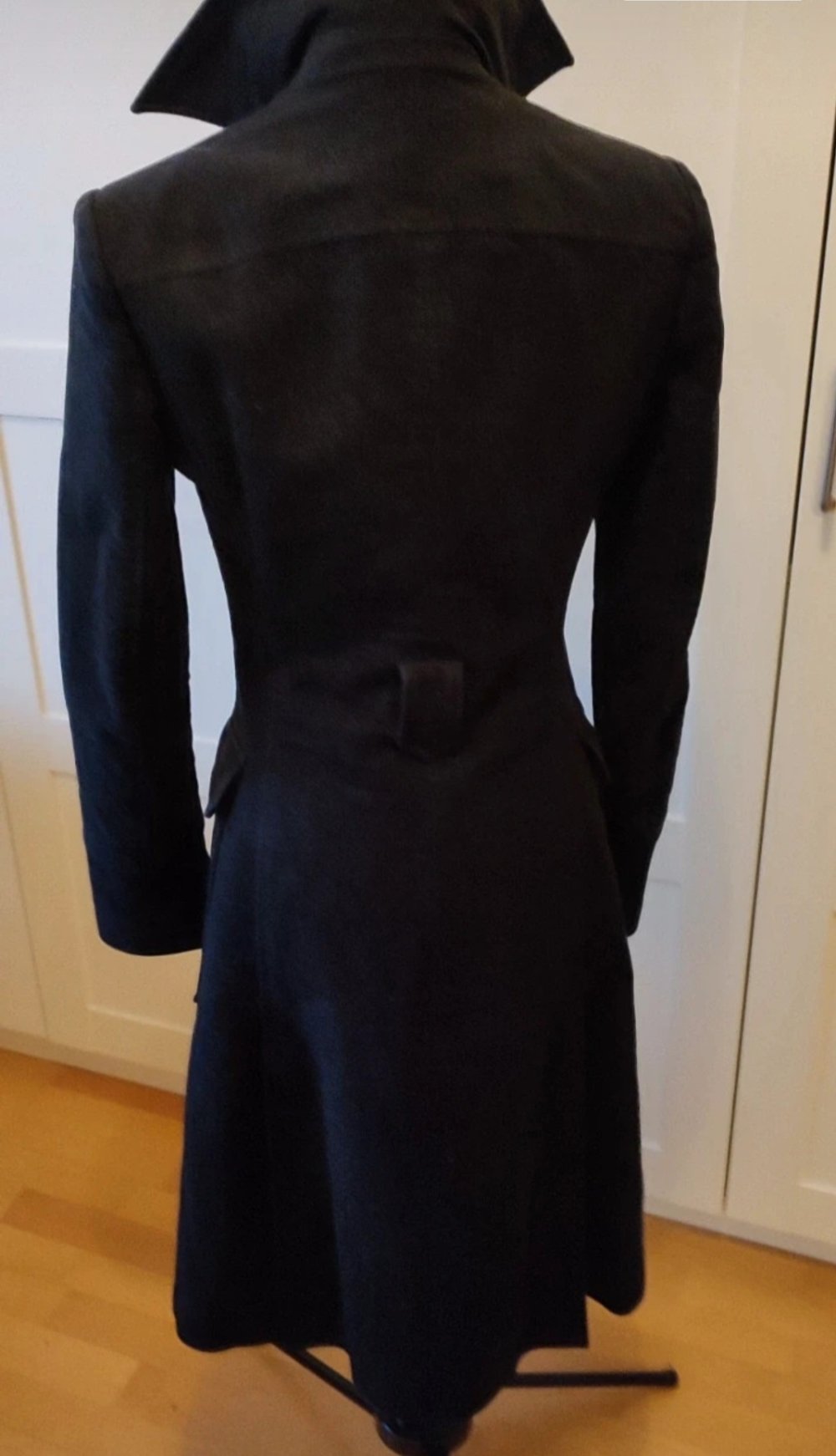 Figurbetonter Mantel