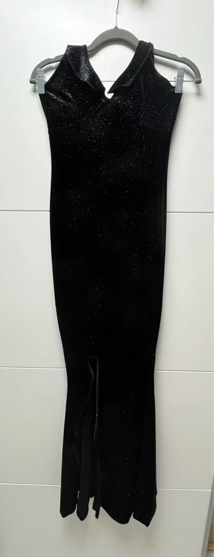 Atemberaubendes Abendkleid in Samt-Optik