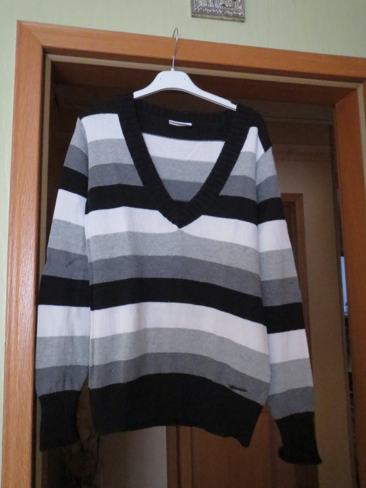 Pullover, Gr.M, gestreift, V-Ausschnitt