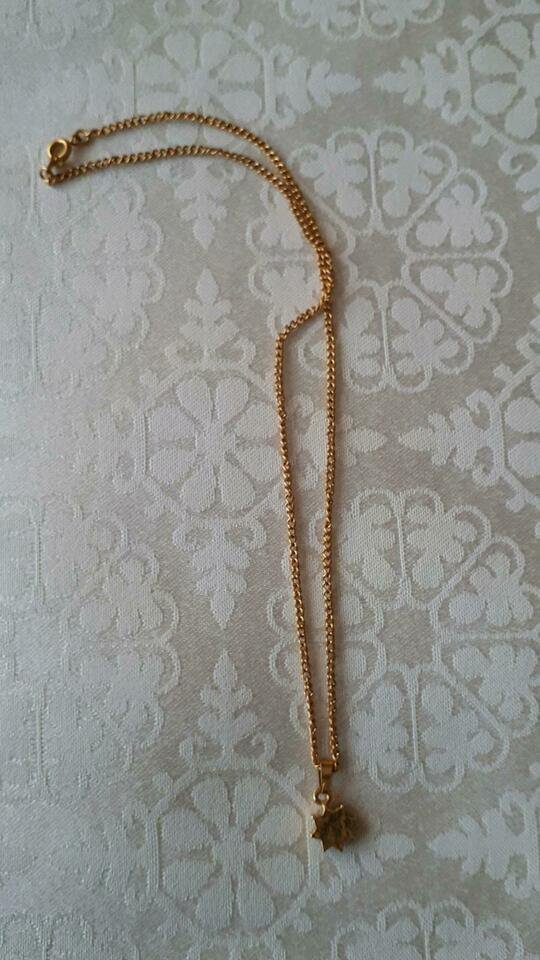 Anhänger mit Halskette, neu