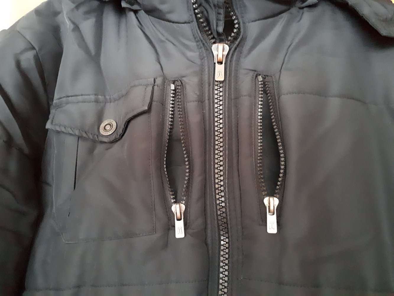 Jacke, Gr.S, kurz, Kapuze, schwarz