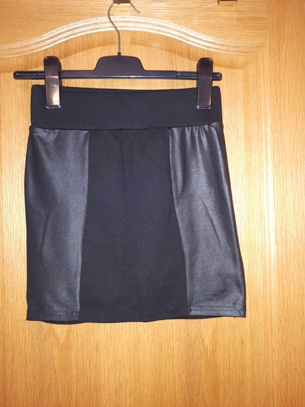 Rock, Gr.34/XS, schwarz