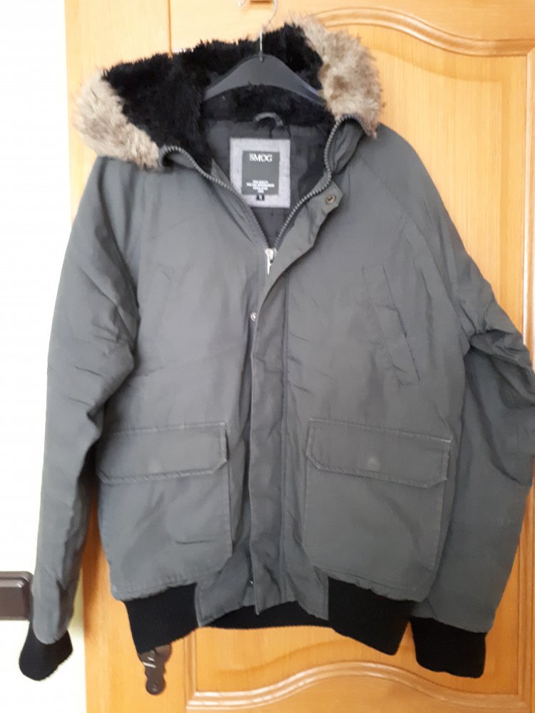 Jacke, Gr.S, kurz, grün, Kapuze