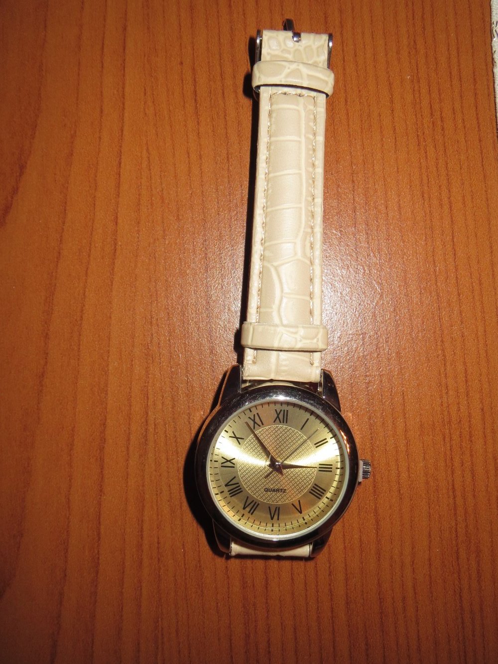 Damenuhr Quarz *JG* mit Creme farbenes Armband, NEU