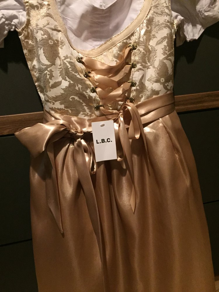 Dirndl Neu 36