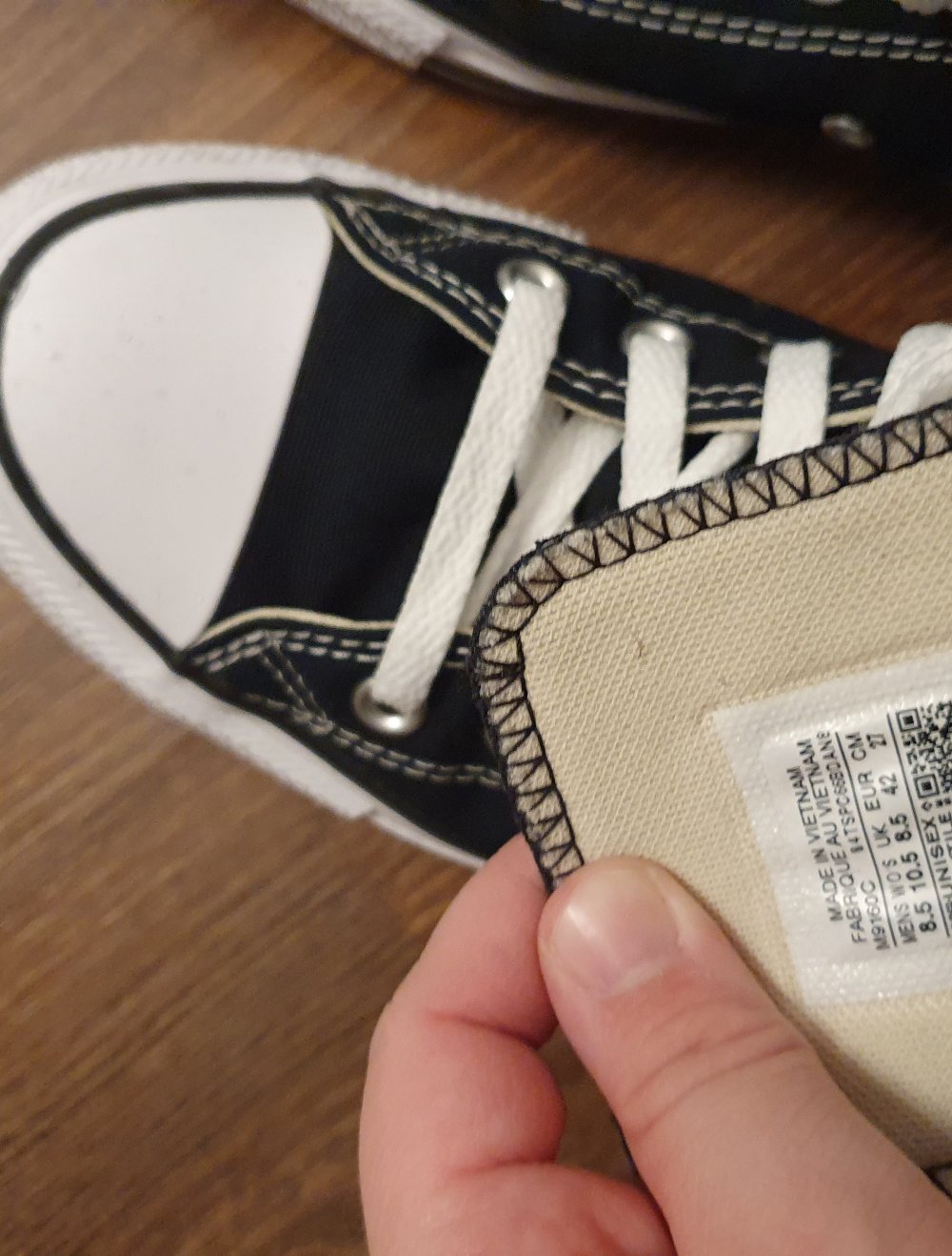 chucks schwarz 42 einmal getragen