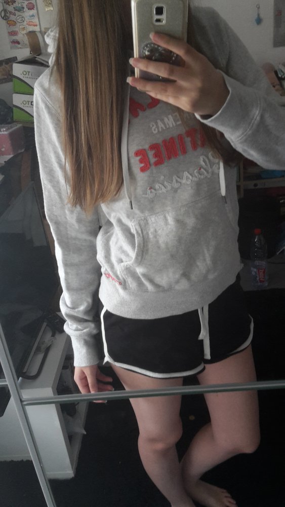 Graues Weiches Sweatshirt mit Schrift