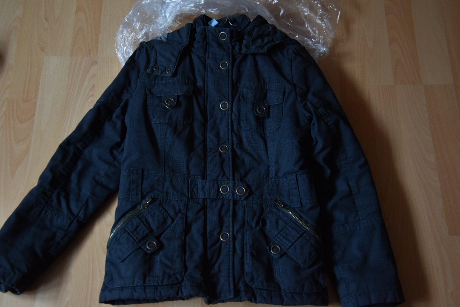 hübsche Tailierte Winterjacke in Jeansoptik 