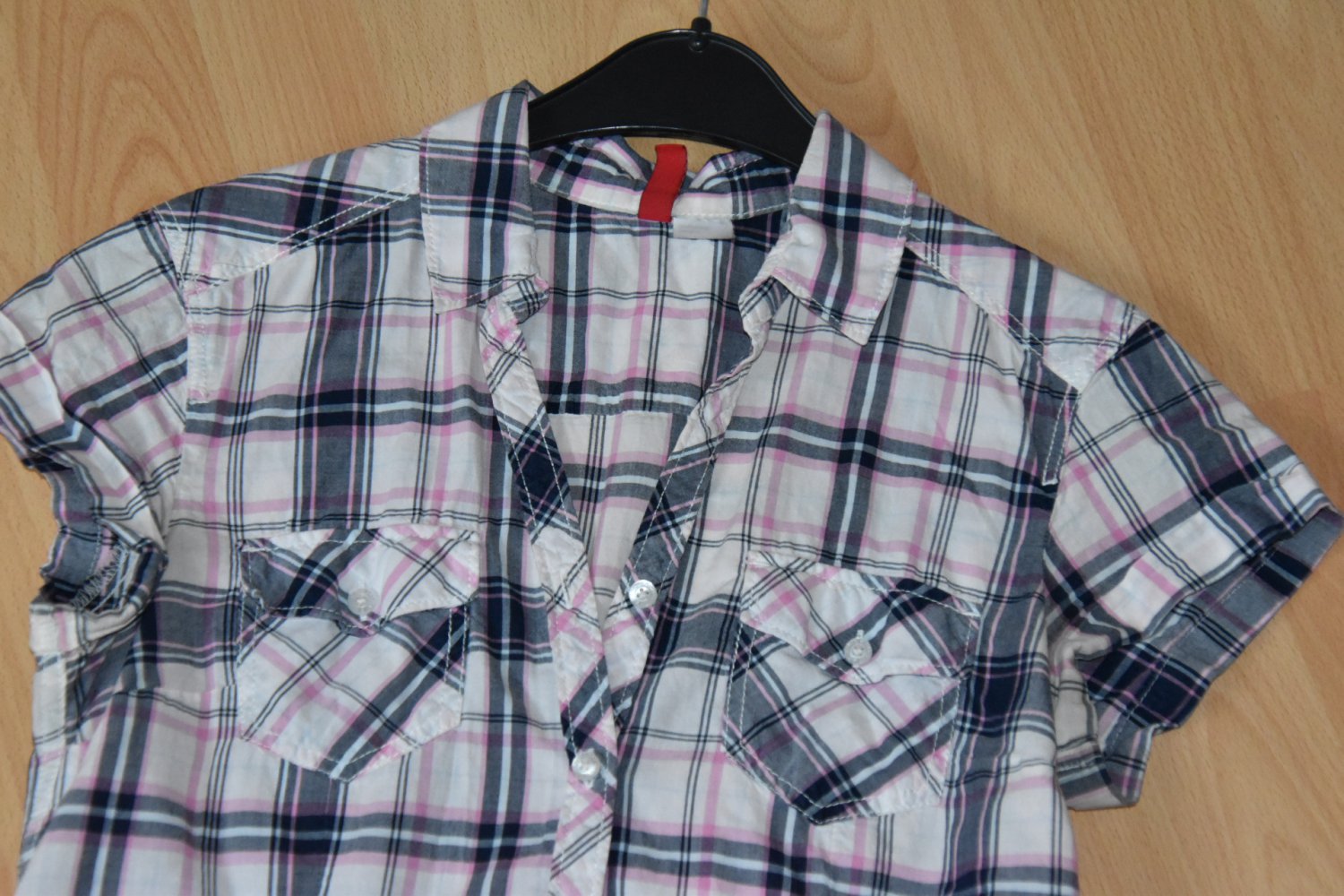 tolles karriertes T-Shirt