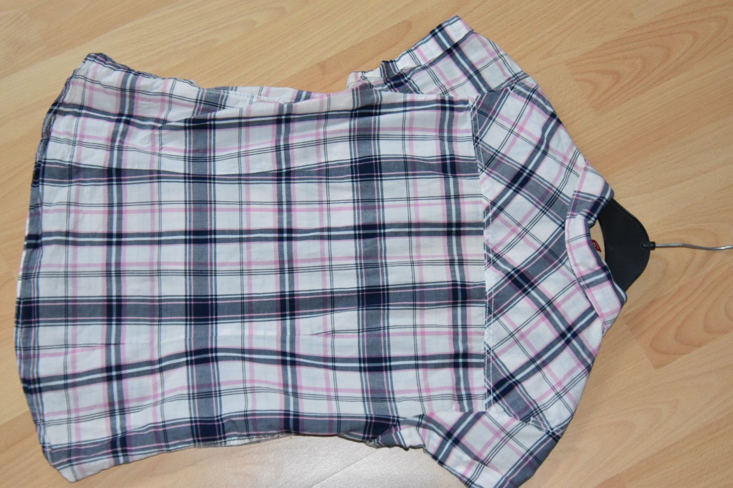 tolles karriertes T-Shirt