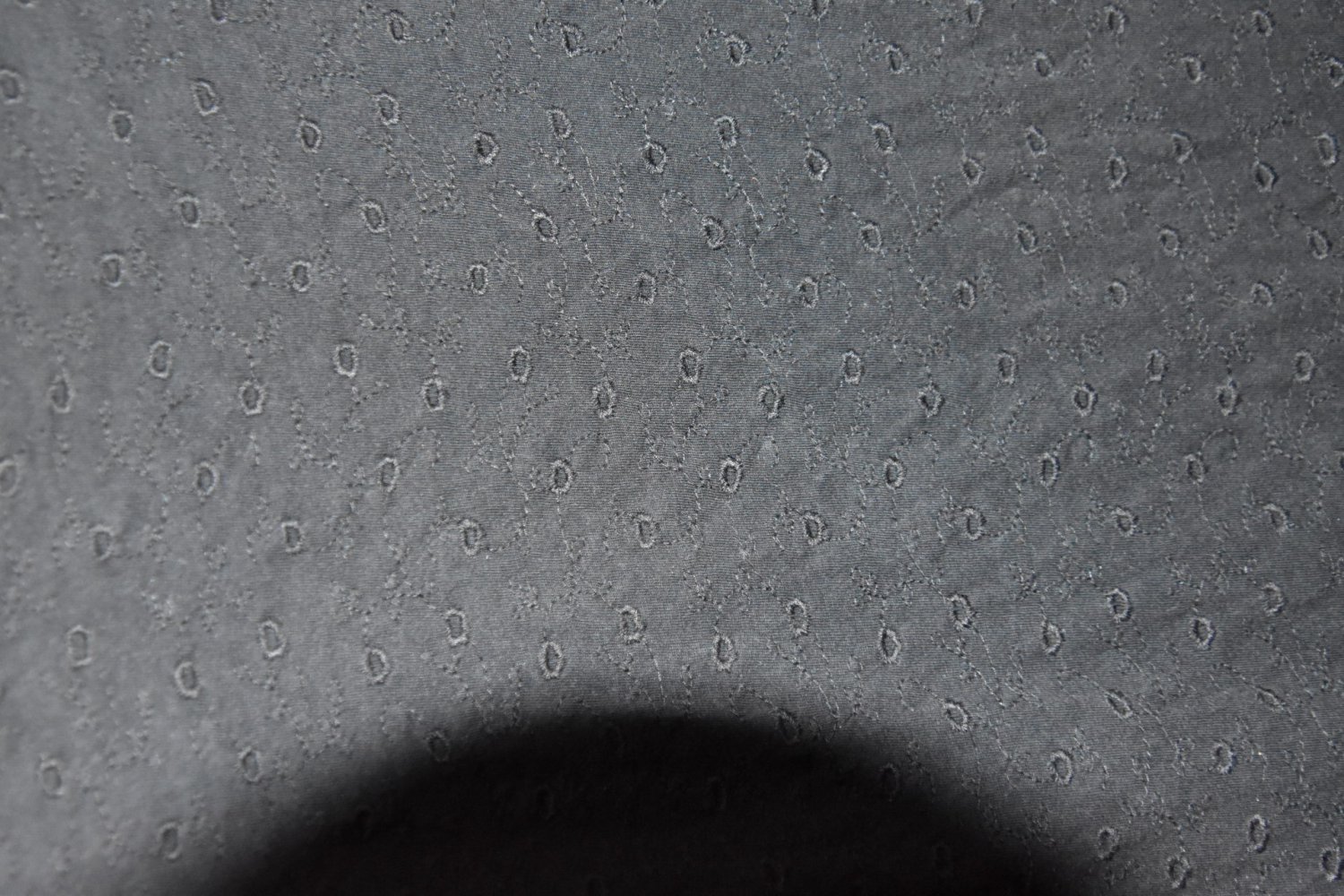 schönes schwarzes Shirt