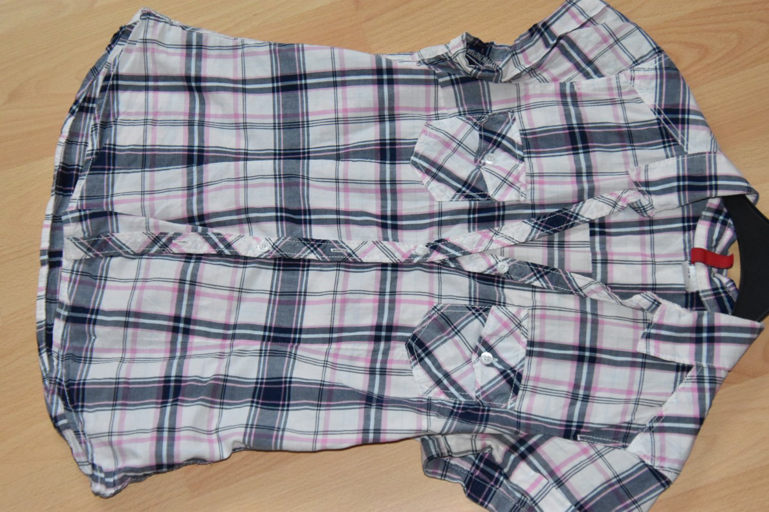 tolles karriertes T-Shirt