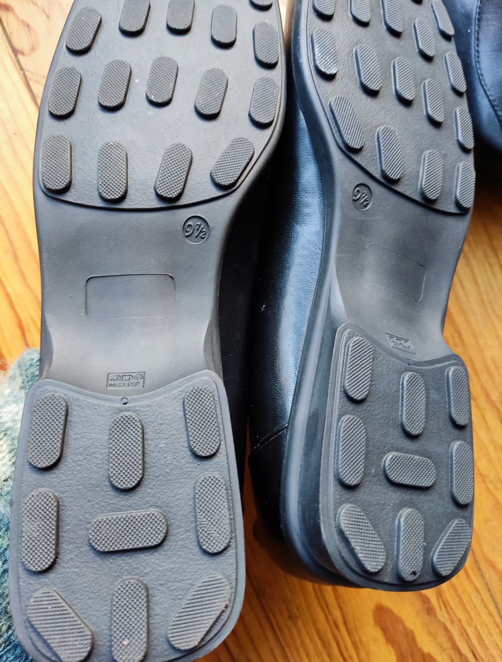 Bequeme Slippers Trotteur vonYour 6th Sense schwarz