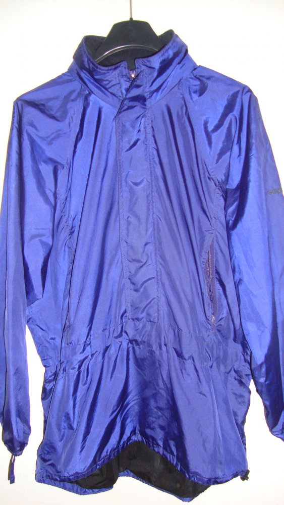 Schöne blaue Freizeitjacke von Vaude !