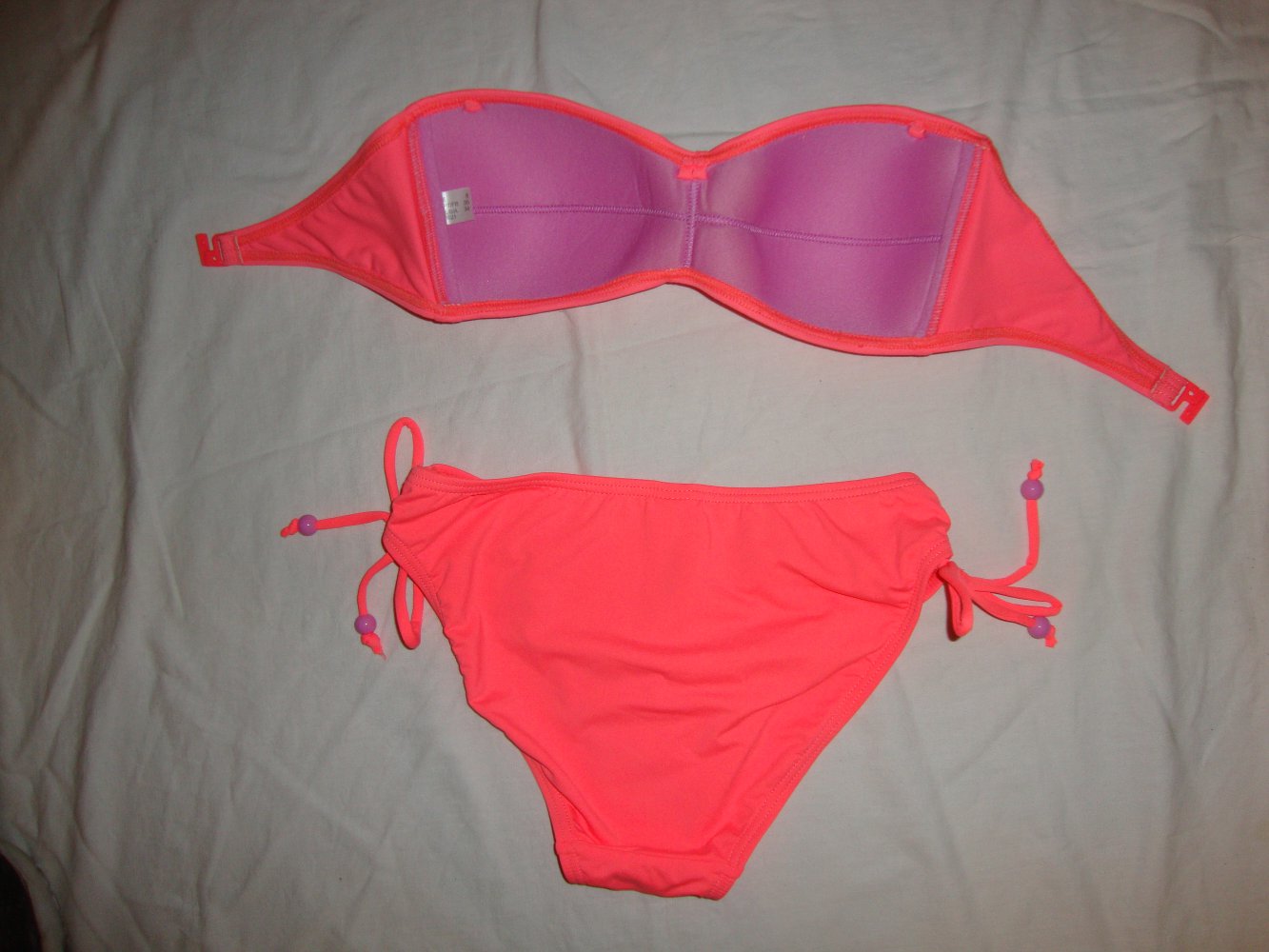 Schöner pinkfarbener Bikini !