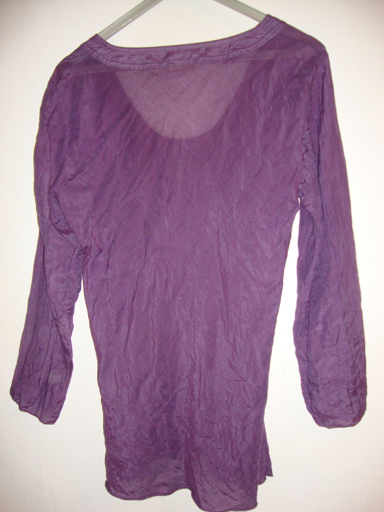 Schöne lilafarbene Seidentunika 