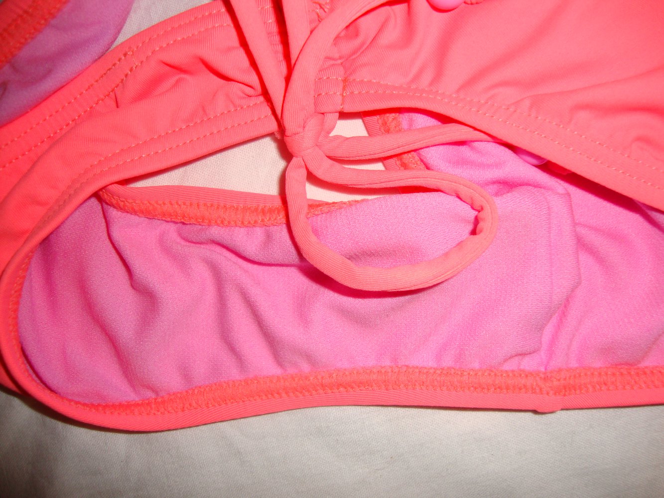 Schöner pinkfarbener Bikini !