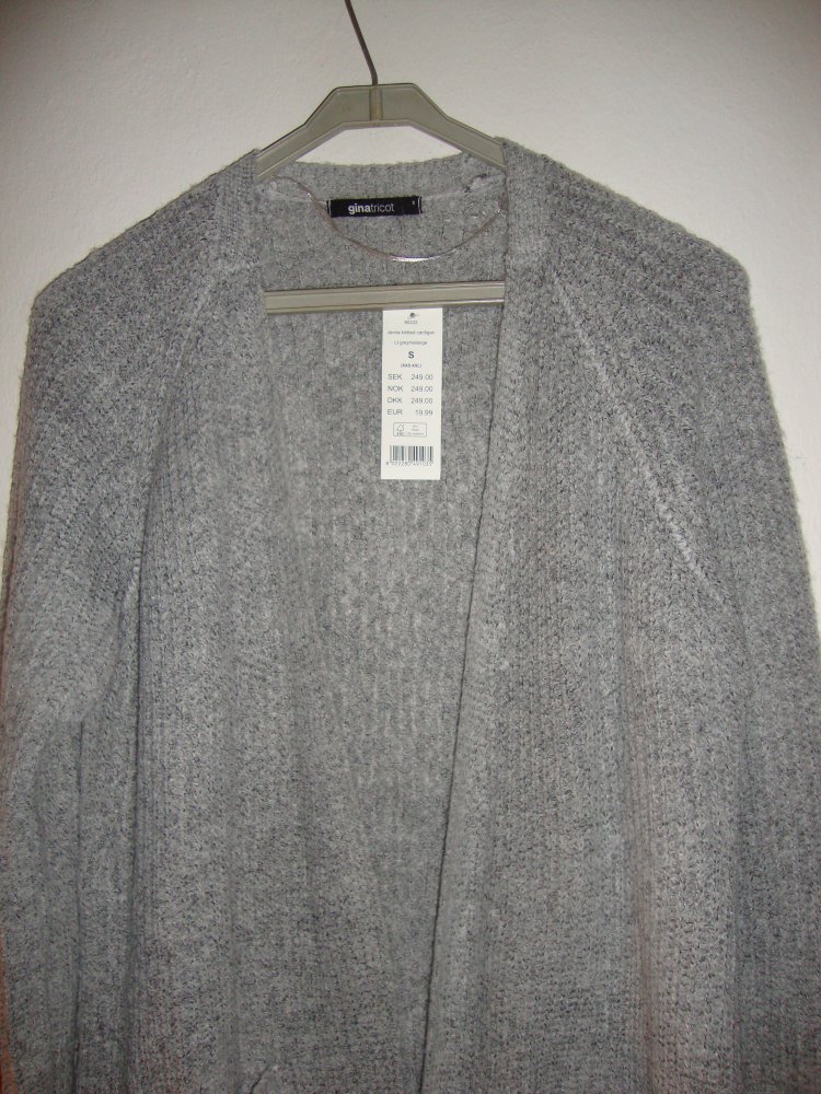 Tolle Strickjacke von Gina Tricot