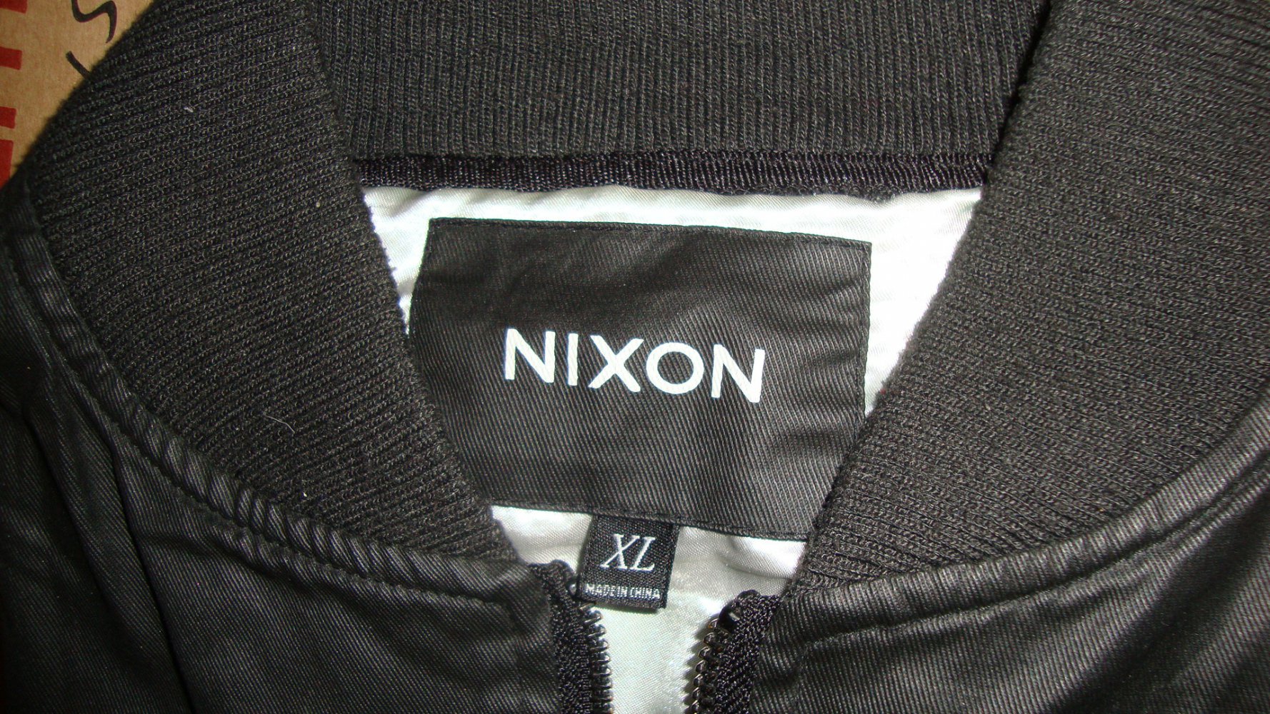 Tolle Nixon Jacke dunkelblau !