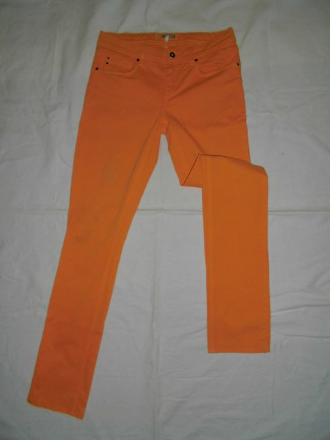 Tolle orangefarbene Jeans !