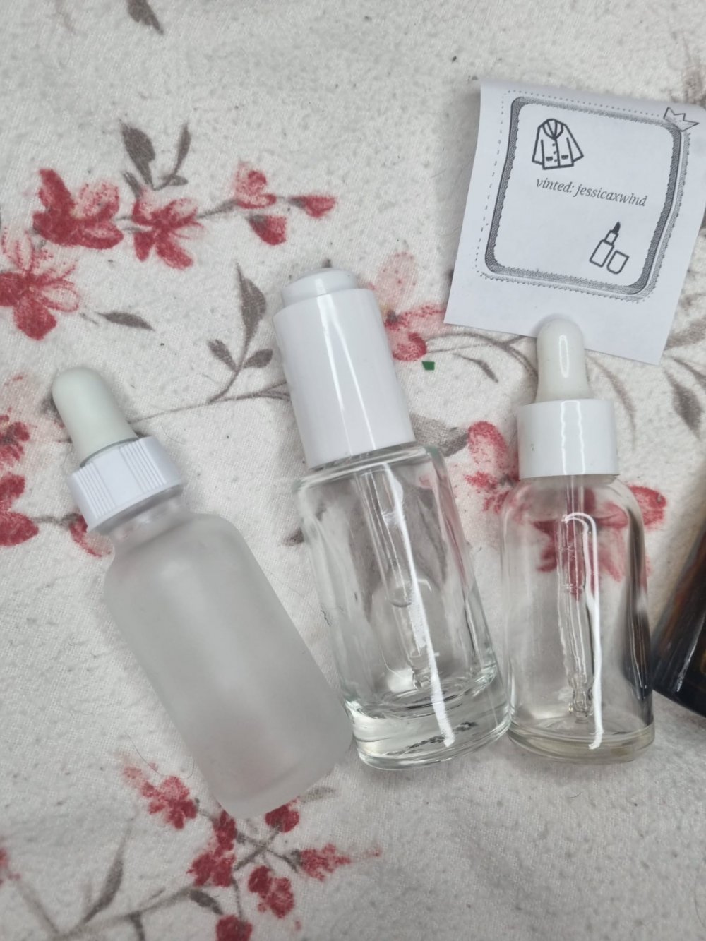 Verschiedene Pipettenfläschchen