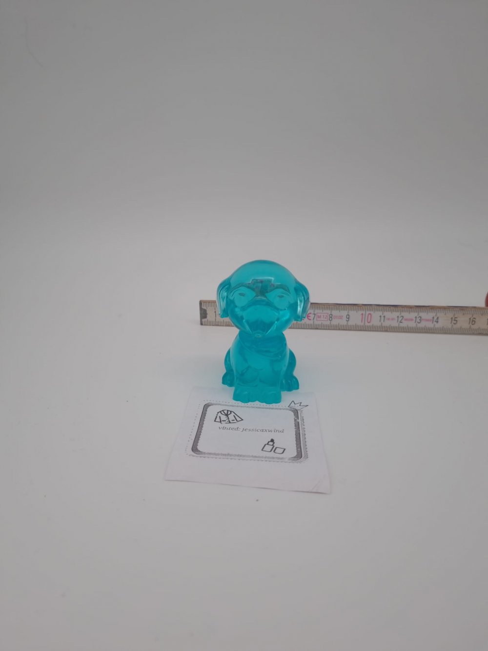 Hundefigur aus Epoxidharz