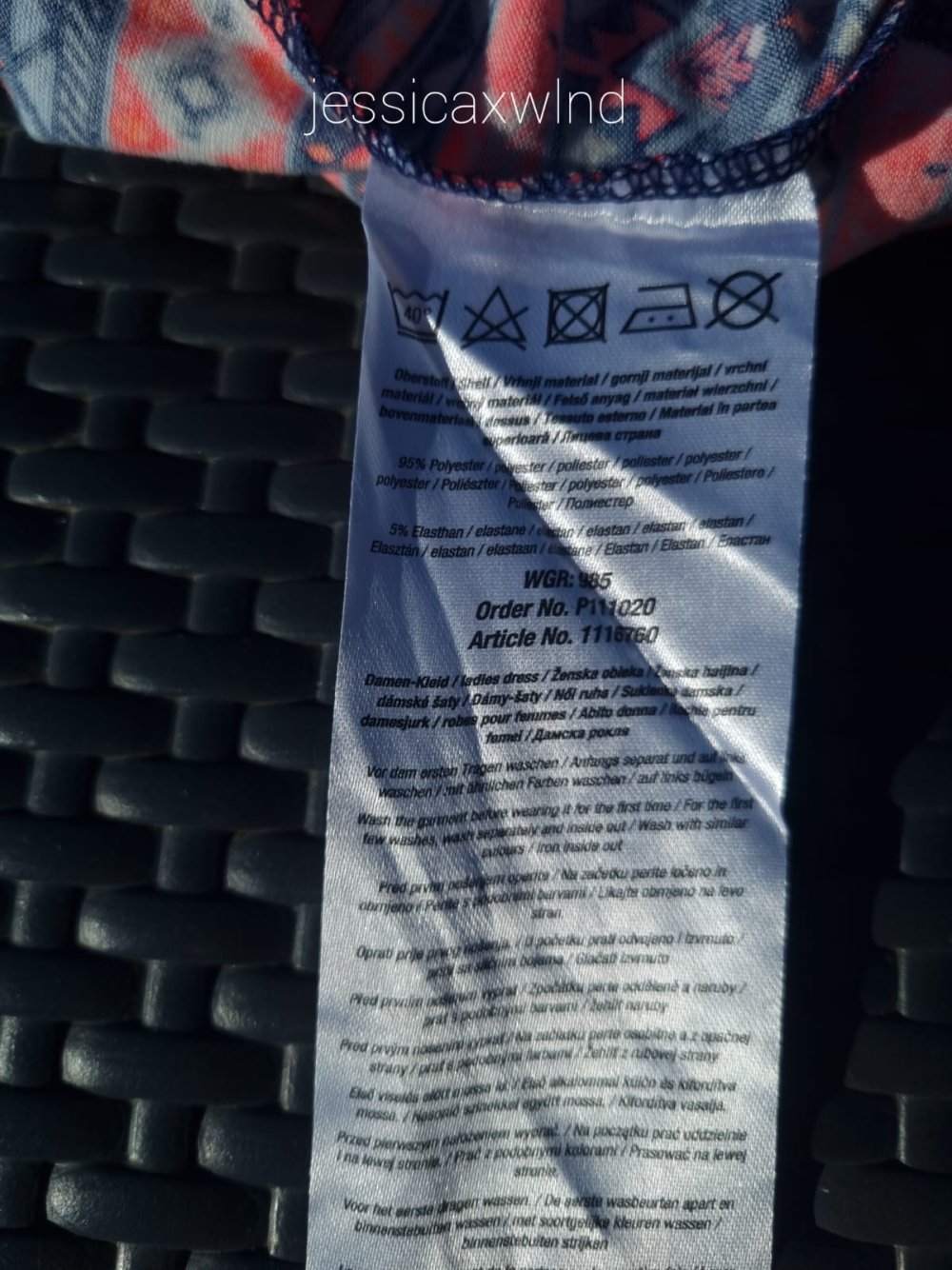 Kleid im Mosaikmuster