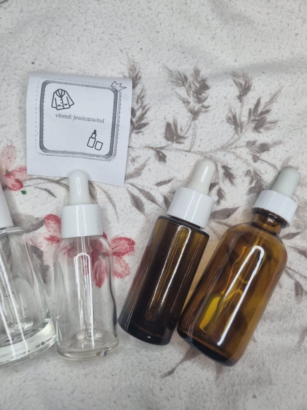 Verschiedene Pipettenfläschchen