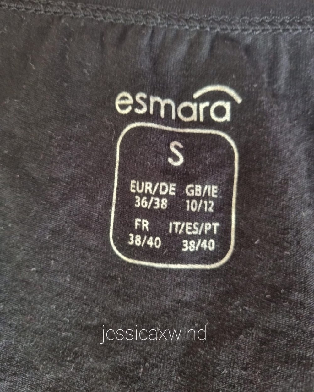 Schlichtes Schwarzes