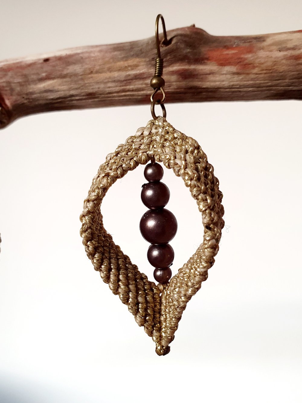Makramee Ohrringe Spindeln mit Perlen silber braun