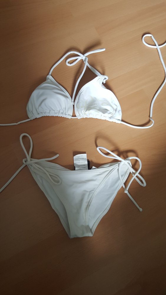 Weißer Bikini 