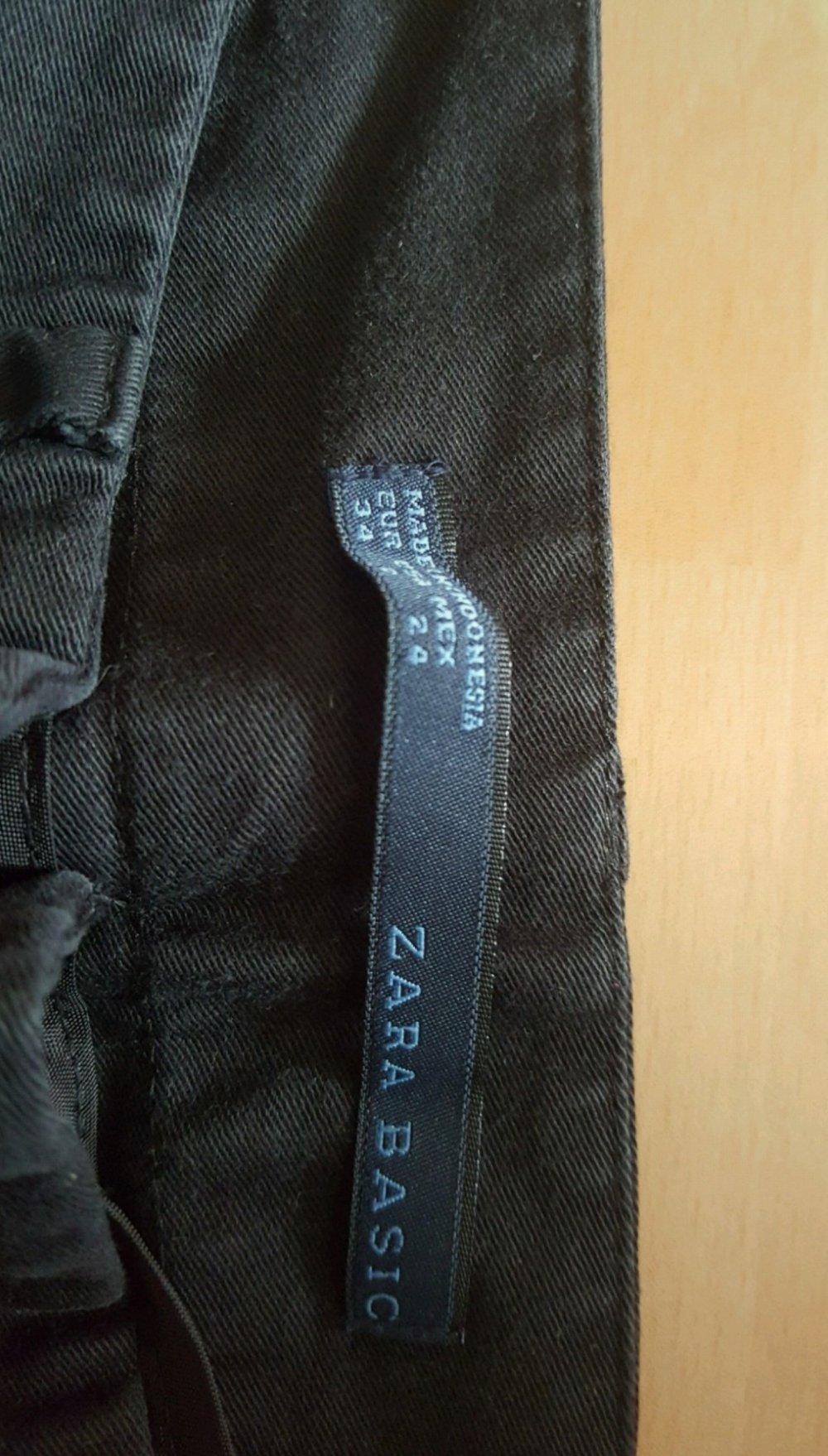 Schwarze Hose von Zara 