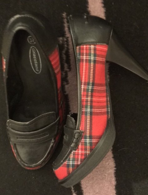 Verkaufe diese Schuhe (NEU)