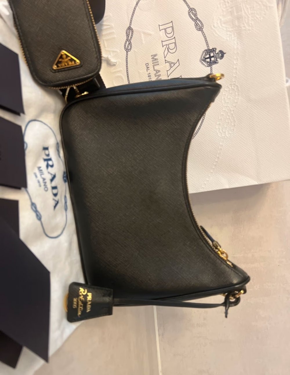 PRADA RE-Edition Tasche aus Saffiano Leder