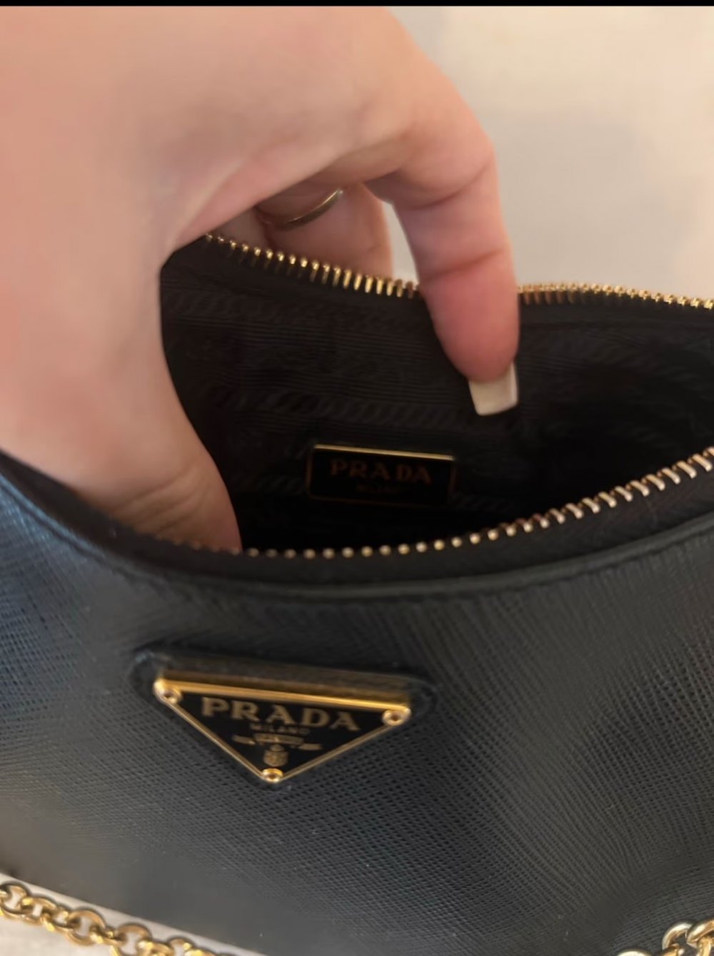 PRADA RE-Edition Tasche aus Saffiano Leder