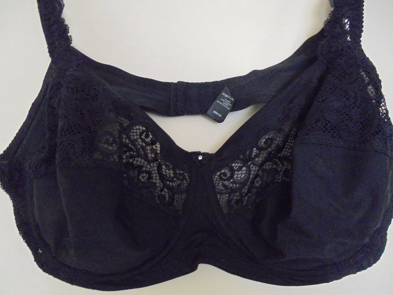 Schwarzer Bügel BH von Luwa Dessous Gr. EUR 95 D