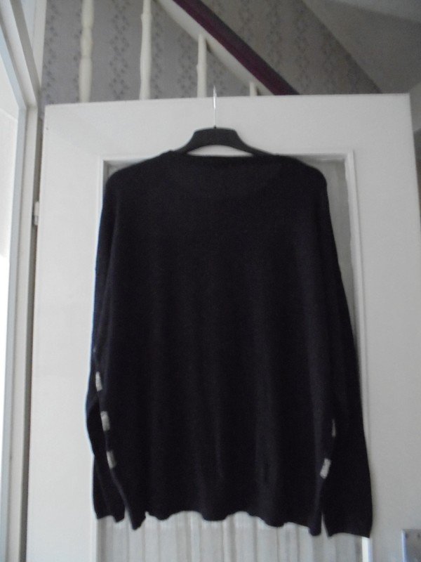 TCM Tchibo Damepullover schwarz mit Silberstreifen 52/54