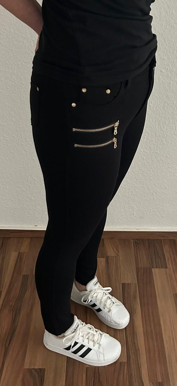 Schwarze Stoffhose von Miss Anna - Größe 38